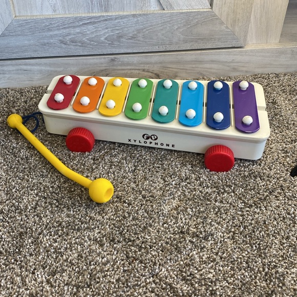Fisher Price Classics Xylophone 11 Inch Vintage from before 2000 Pull Roll - Picture 4 of 7